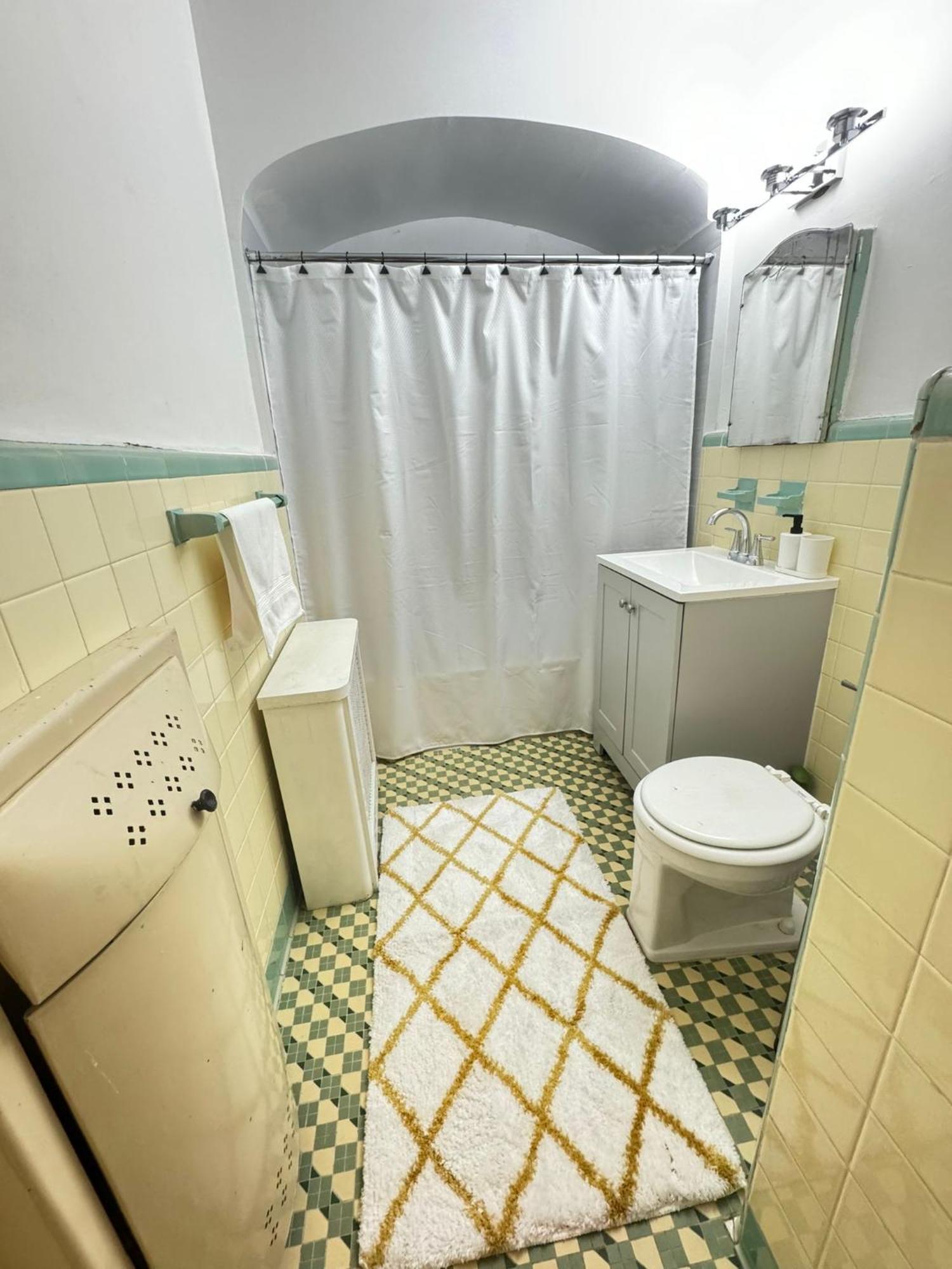 Stay Rego Park Ню Йорк Екстериор снимка