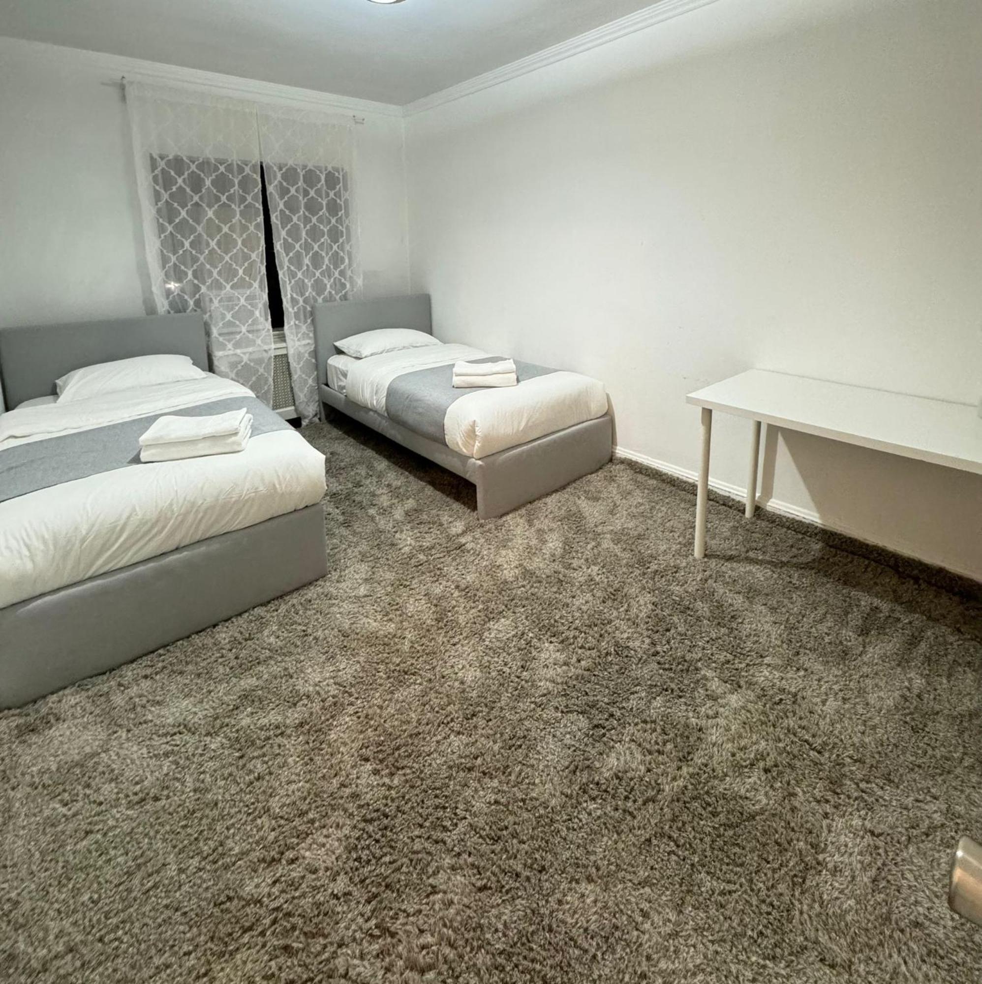 Stay Rego Park Ню Йорк Екстериор снимка
